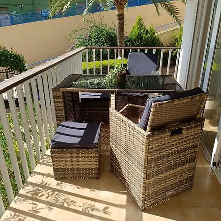 El Yate Sol Y Mar Apartment *