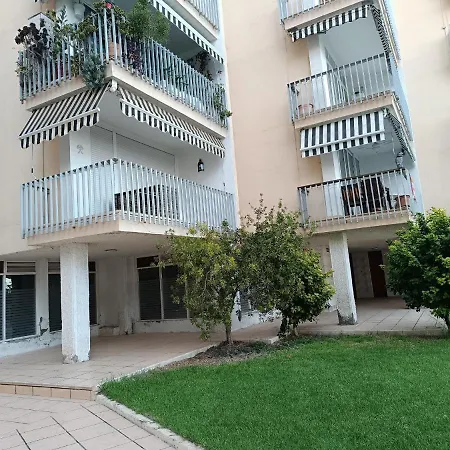 El Yate Sol Y Mar Apartment *